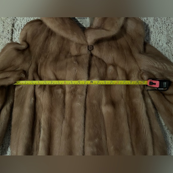EUC Vintage Mink Jacket - Picture 9 of 9